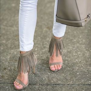 Brand new Steve Madden suede fringe heals